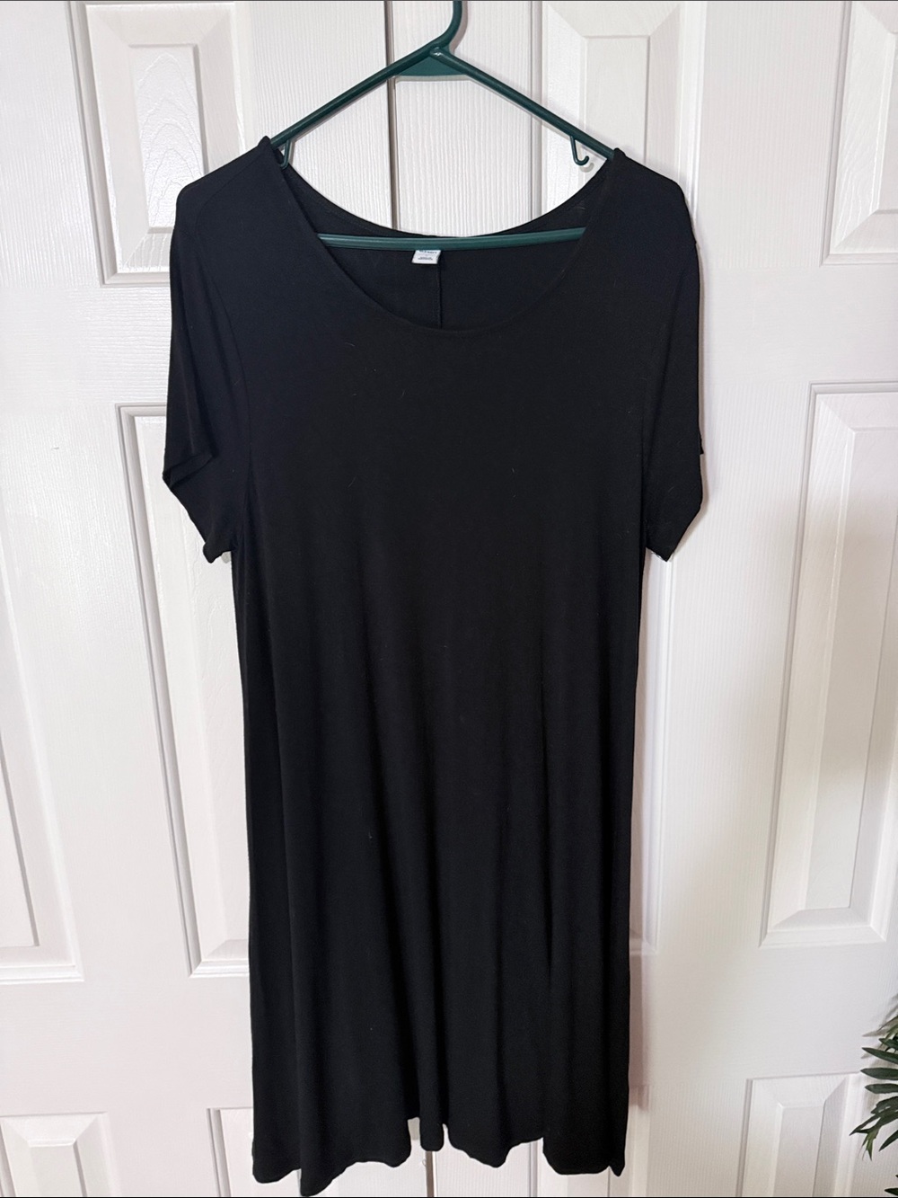 Old Navy Black Short Sleeve Midi Swing Dress